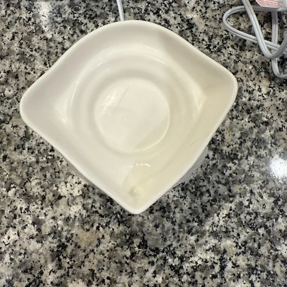 Scentsy Whoot Owl Warmer (full size) - Picture 7 of 10